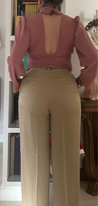 Pantalón Zara pinzas camel