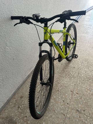 Bicicleta MTB 29” + complementos
