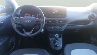 Hyundai i10 1.0 Essence 49 kW (67 CV)