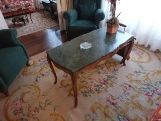 Vitrina + encimera + mesa de salón de madera