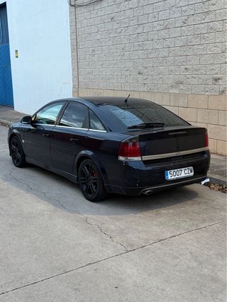 Opel Vectra GTS 2004