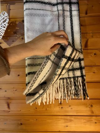 Bufanda a cuadros nueva