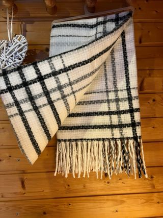 Bufanda a cuadros nueva
