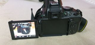 Cámara Nikon D5100 + Objetivo + Mochila
