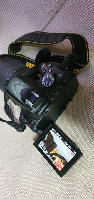 Cámara Nikon D5100 + Objetivo + Mochila