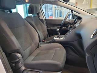 Peugeot 5008 2016