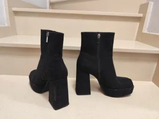 Botines negros mujer