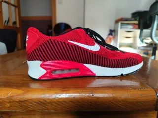 Zapatillas Nike Air Max Rojas y Negras Talla 43