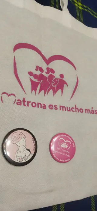 Lote Matrona: Bolsa y Chapas