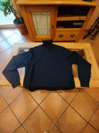 Jersey cuello alto negro