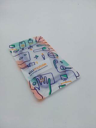 kwmobile Custodia compatibile con Apple iPhone SE (2022) / iPhone SE (2020) / iPhone 8 / iPhone 7 - Custodia in TPU e silicone anti