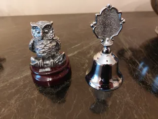 Figuras Búho y Campanita Plateada