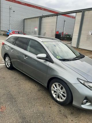 Toyota Auris 2014
