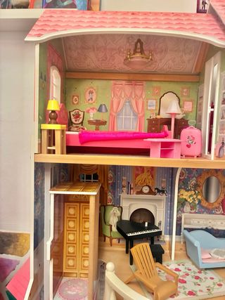 Casa de muñecas grande 114x84x27 cm
