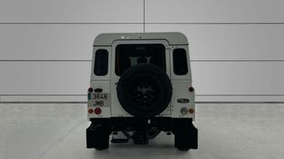 Land Rover Defender 2016