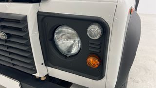 Land Rover Defender 2016