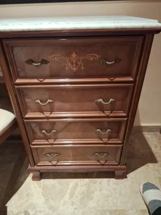 Escritorio clásico madera y mármol