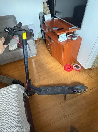 Patinete  Xiaomi Mi Pro 2 y rueda de repuesto