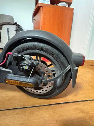 Patinete  Xiaomi Mi Pro 2 y rueda de repuesto
