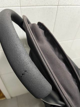 Silla Yoyo Babyzen Negra con Reposapiés