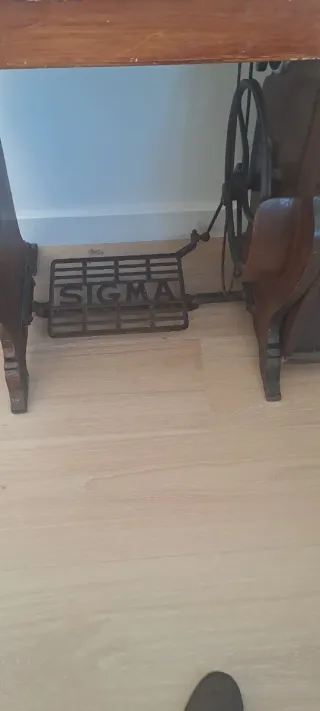 Máquina de coser antigua Sigma