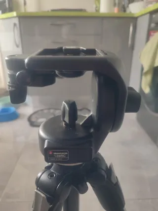 Trípode Manfrotto 290 Xtra con rótula 2W