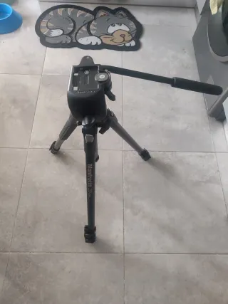 Trípode Manfrotto 290 Xtra con rótula 2W