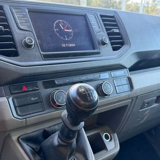 MAN TGE 2020 Caja Fija 4m + Grua Palfinfger