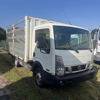 Nissan NT400 Cabstar 2018 Plataforma Elevadora + Caja Abierta