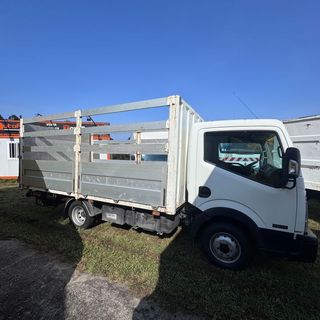 Nissan NT400 Cabstar 2018 Plataforma Elevadora + Caja Abierta