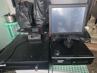 HP Ordenador Sobremesa Negro/Plata