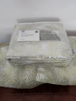 Colcha Edredón 150cm con 2 Fundas Cojín