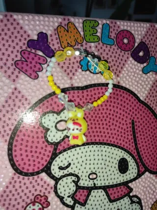 Pulsera Hello Kitty con colgante.