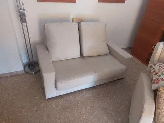 Sofá 2 plazas piel beige