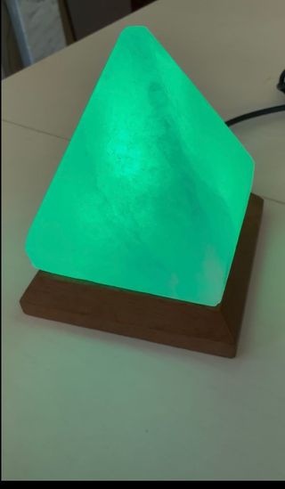 Lampada piramide USB multicolore