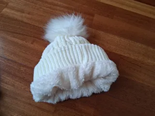 Conjunto Nuevo Gorro y Guantes. Sin estrenar