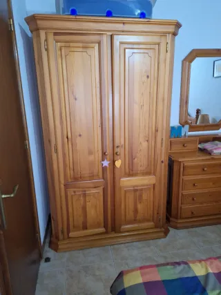 Armario madera maciza estilo colonial