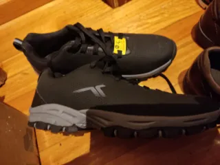 4 Pares Zapatos sin uso