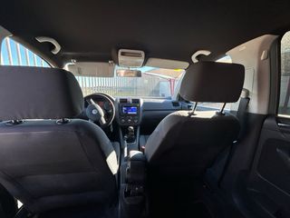 Volkswagen Golf 2004