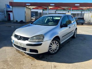 Volkswagen Golf 2004