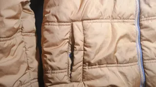 Chaqueta niño amarilla con capucha