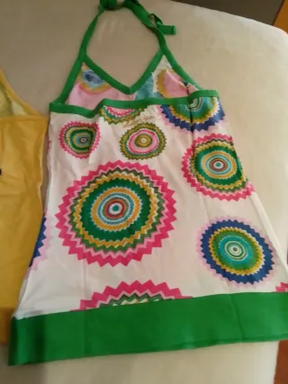 Lote 2 Tops Desigual Talla XS