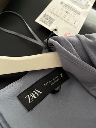 Vestido Zara Escotado Gris azulado Talla L