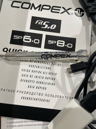 Compex Fit 5.0 Electroestimulador casi nuevo extra