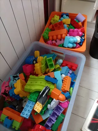 Lote construcción infantil +250 piezas