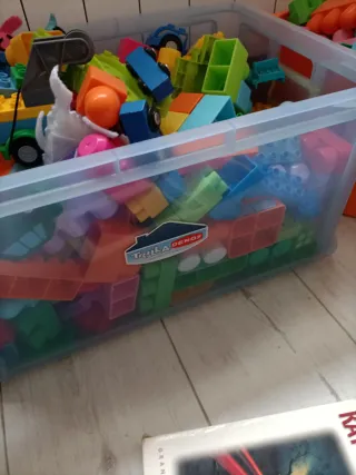 Lote construcción infantil +250 piezas