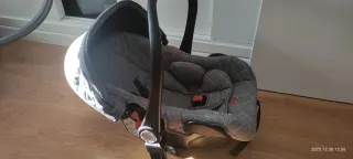 Cochecito bebé 3 en 1 gris. Precio negociable.