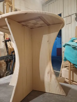 Mesa de ajedrez artesanal hecha a mano