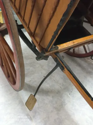 Carro de caballos  de paseo centenario funcional