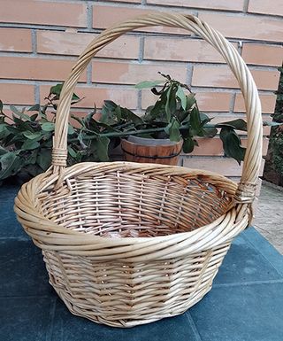 Cesto redondo de mimbre